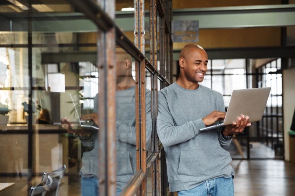Wybór odpowiedniego układu graficznego w stacji roboczej to decyzja, która determinuje zakres zadań możliwych do wykonania